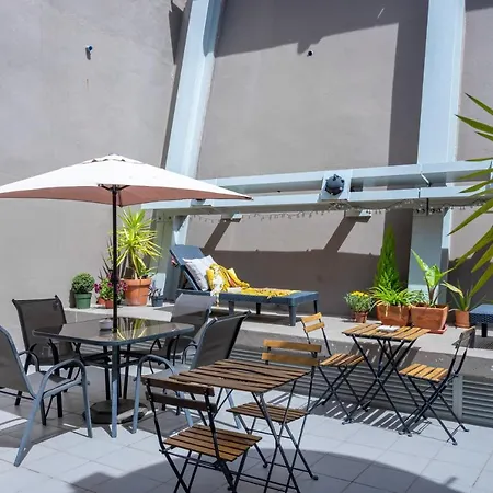 Dumont Lisbon Guesthouse-2