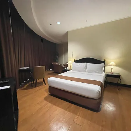 Golden Peak Hotel & Suites Powered By Cocotel-2