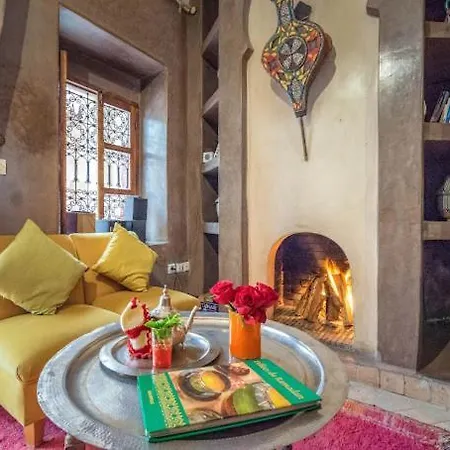 Riad Jaune Safran Entire House-2