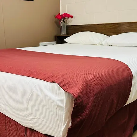 Travellers Motel-3