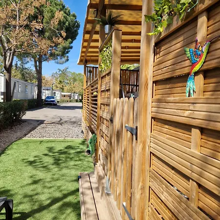 Camping La Carabasse Vias-Plage-T4 Climatise,Tout Confort, Emplacement Calme !-3
