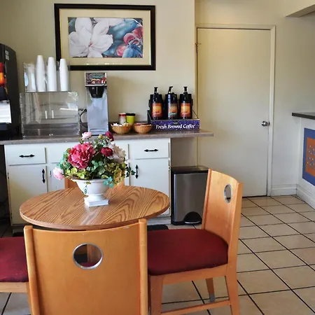 Fresno Inn-3