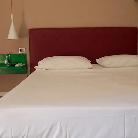 Rooms Via Diaz-2