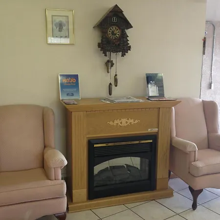 Knights Inn Lethbridge-2