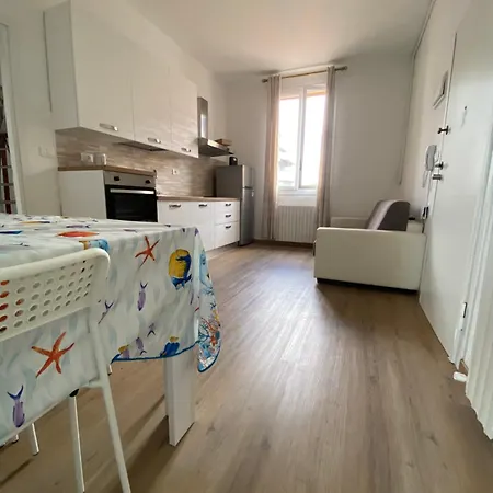 Levante Apartment-2