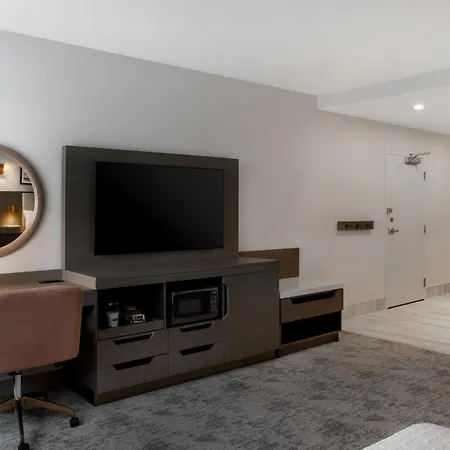 Hampton Inn By Hilton Winnipeg Downtown-3