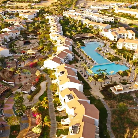 Reef Oasis Blue Bay Resort & Spa-3