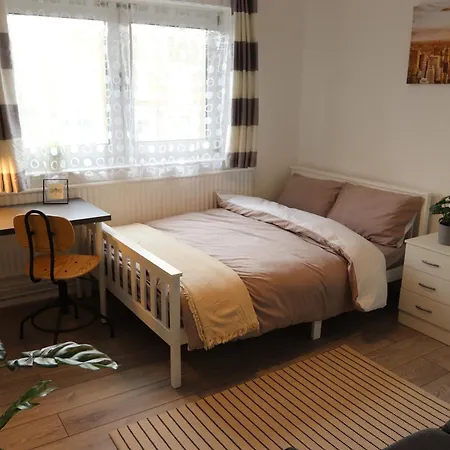 Bow House - Sleepylodge-3