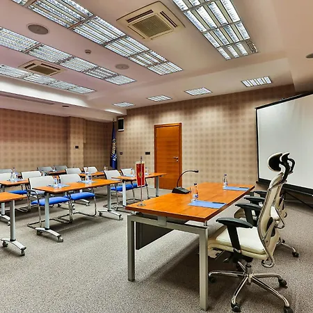 Kings Park Hotel-2