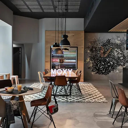 Moxy Lyon Airport-2