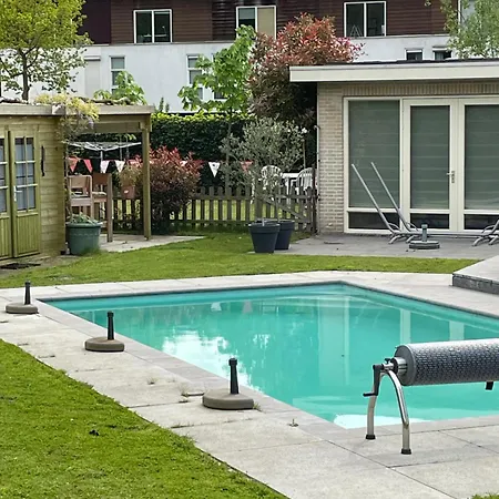 B&B Maison Saint Tropez Eindhoven-3