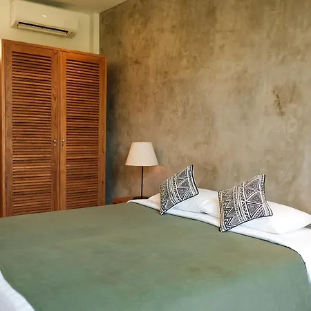 Wave House Boutique Surf Retreat - Adults Only-3