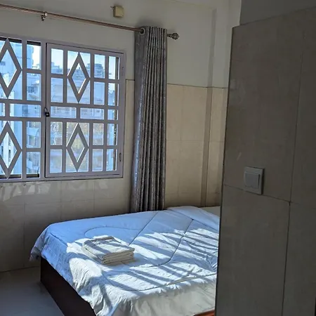 Empire House, Phnom Penh-3