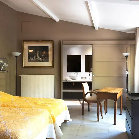 La Maison sur la Colline-3