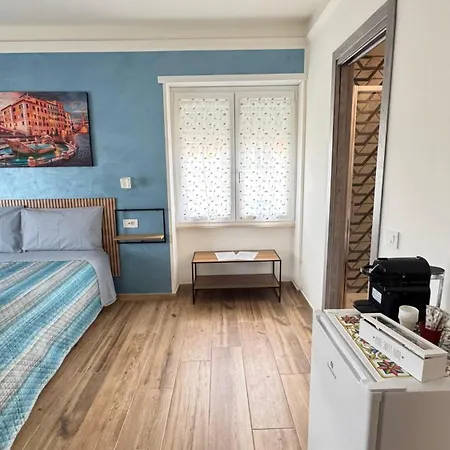 Rome Downtown Express Guest House - Lucio Sestio Metro A, Fast Connection To The City Centre-2