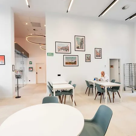 Easyhotel Madrid Alcala-2
