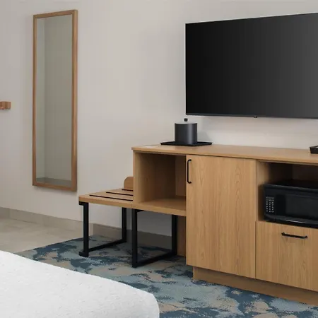 Hampton Inn By Hilton North Hollywood-2