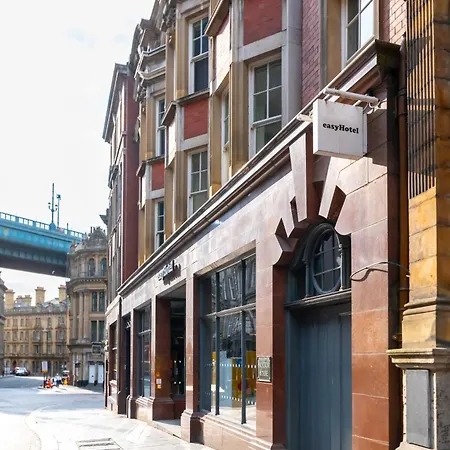 Easyhotel Newcastle-3