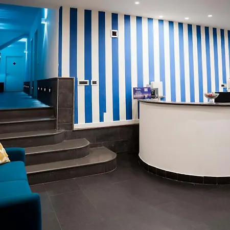 Yacht Club Angioino-2