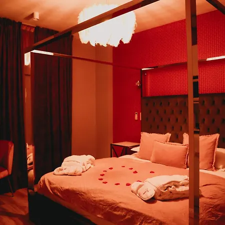 Hotel Mademoiselle-3