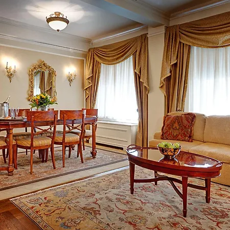 Hotel Elysee By Library Hotel Collection-3