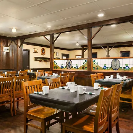 Travelodge By Wyndham Kenora-3