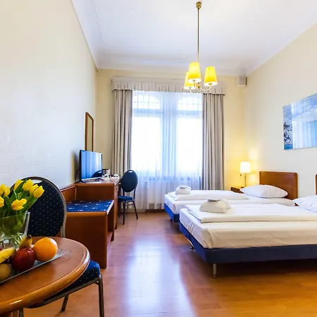 Hotel Monopol - Central Station-3