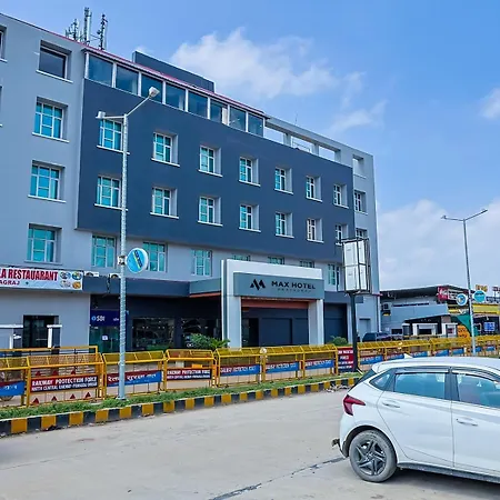 Max Hotels Prayagraj-2
