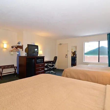 Quality Inn San Diego I-5 Naval Base-2