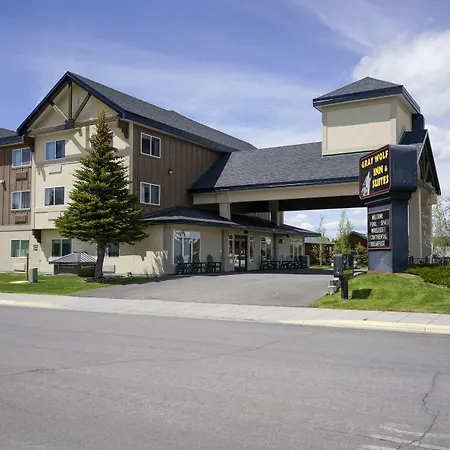 Gray Wolf Inn & Suites-3