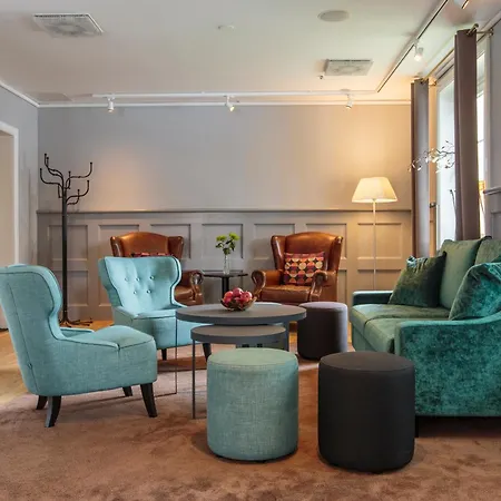 Home Hotel Uman-2