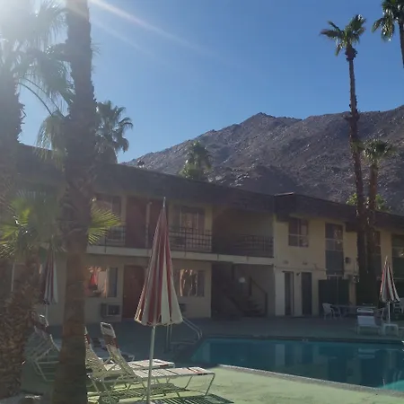 Desert Lodge-2