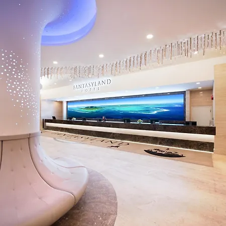 Fantasyland Hotel-3