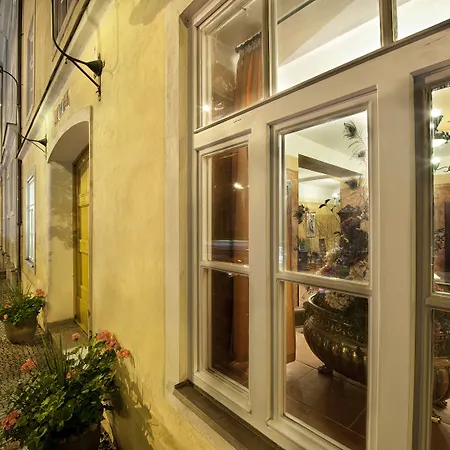 Ea Hotel Jeleni Dvur Prague Castle-2
