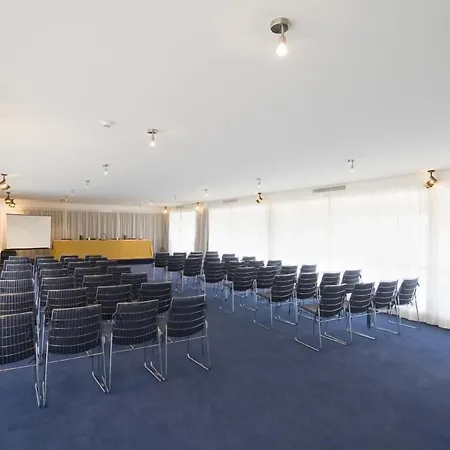 Hotel Hr-2