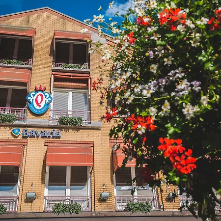 Queen Hotel-3