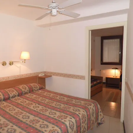 Al Campaniel Bed And Breakfast-3
