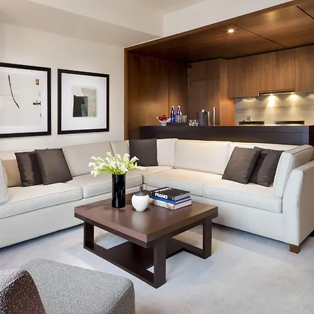 The Langham, New York, Fifth Avenue-3