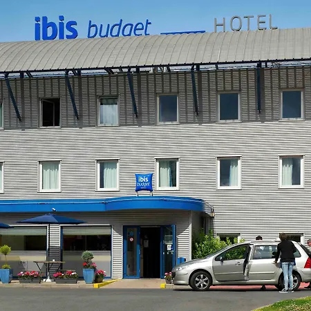 Ibis Budget Charleroi Airport-2
