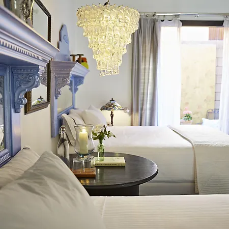 Bespoke Inn Scottsdale-2