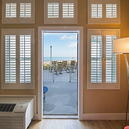 Commander Hotel & Suites-2