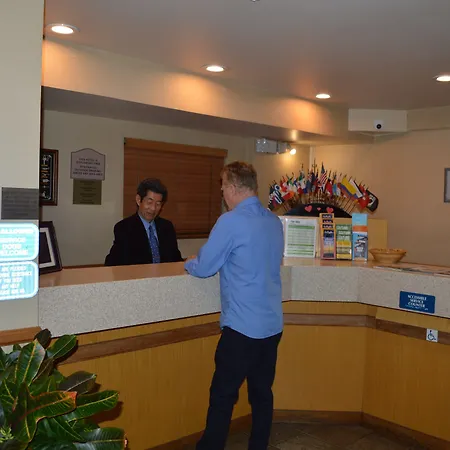Jolly Roger Hotel-2