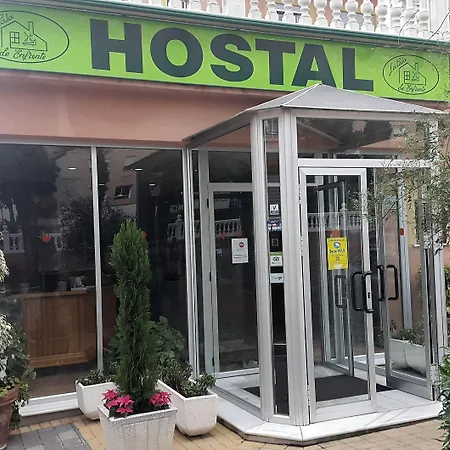 Hostal La Casa de Enfrente-3