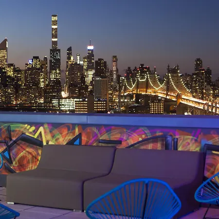 Aloft By Marriott Long Island City-Manhattan View-3