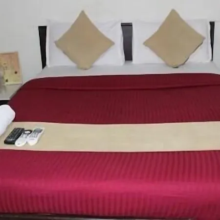 Hotel Saffron Inn-3