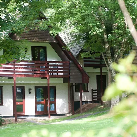 Tolroy Manor Holiday Park-2