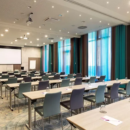 Hyatt Place Frankfurt Airport-3