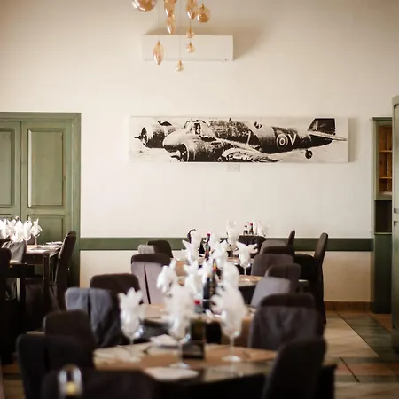 Point De Vue Guesthouse-3