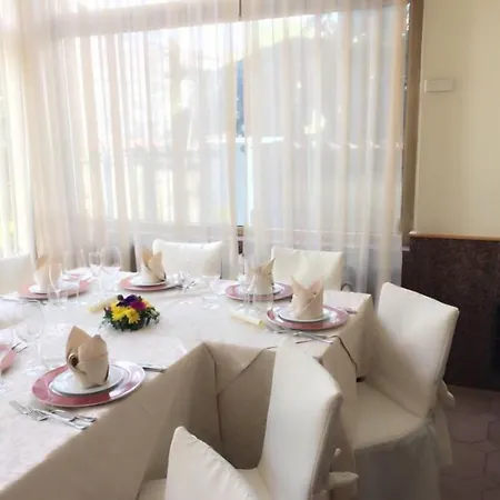 Hotel Giardino Degli Aranci-2