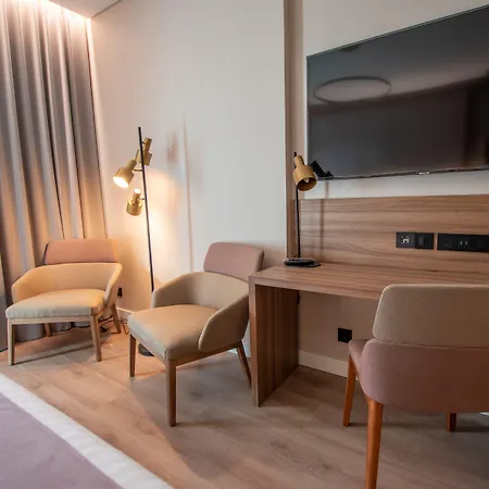 Hotel Giralda Center-2